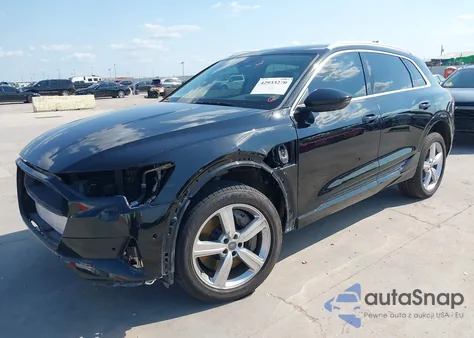 2019 Audi E-Tron Premium Plus из США, поврежденный, VIN WA1LAAGE2KB023105